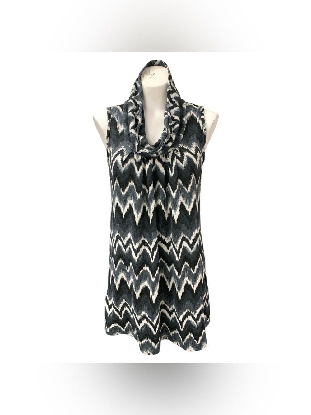 Papillon Chevron Cowl Neck Sleeveless Shift Tunic - Black & White Size S